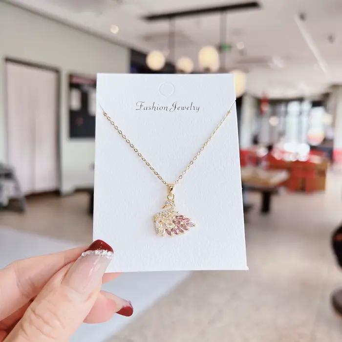 Collier pendentif cygne en cuivre incrusté de zircon, un cadeau de vacances doux et romantique pour 