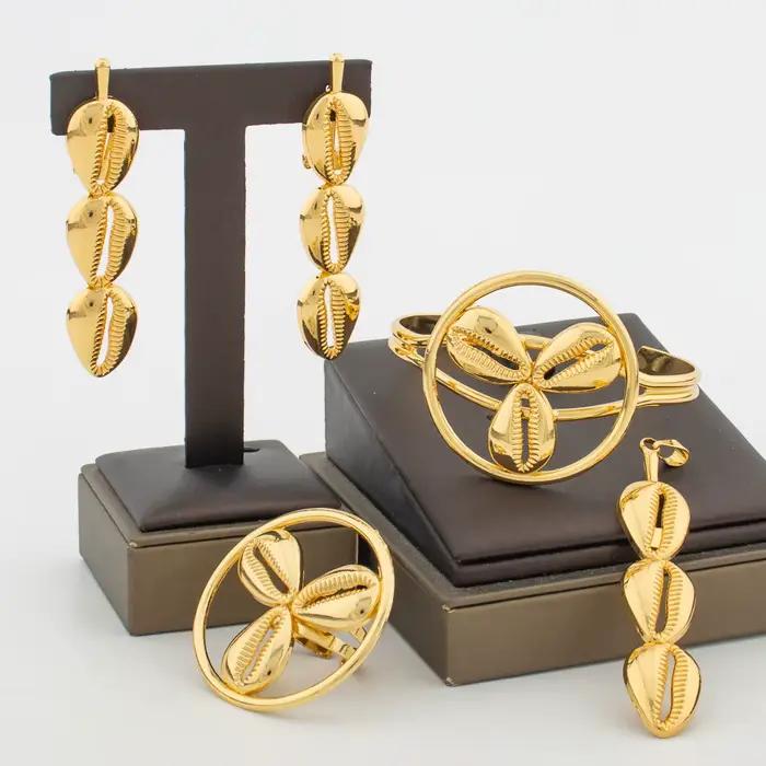 Ensemble Boucles d'Oreilles et Bracelet en Or 18K pour Patients, Bijoux Élégants avec Pendentif pour
