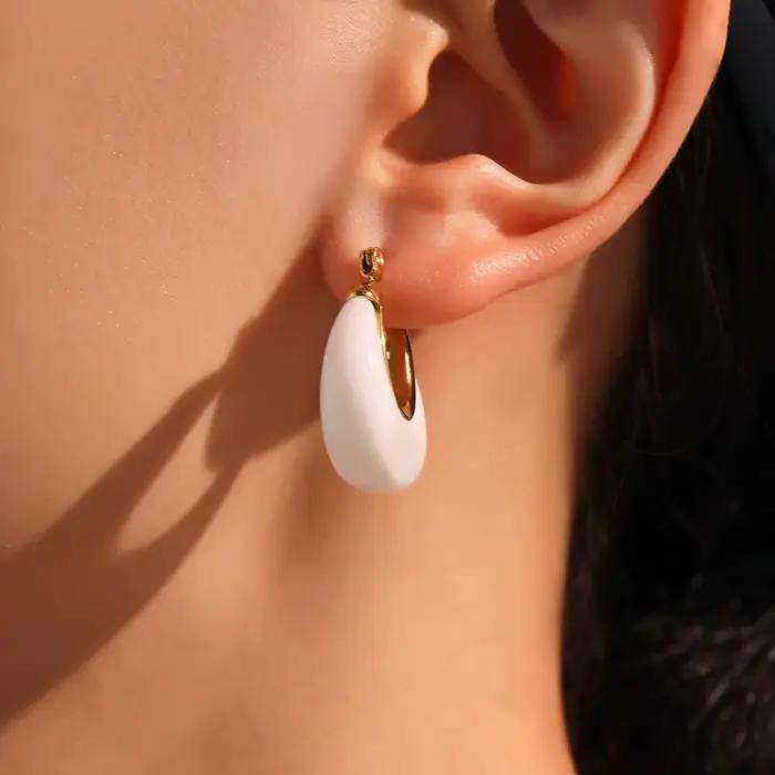 Amaiyllis minimaliste Transparent résine lune en forme de U boucles d'oreilles à la mode en acier in