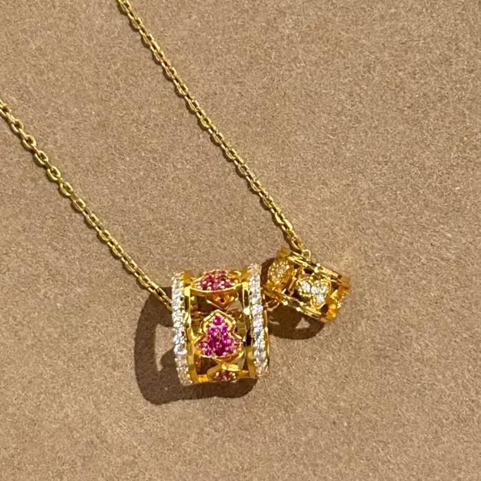Collier de luxe léger en rubis, double cercle, gourde, exquis, cylindrique, ajouré, breloques, chaîn