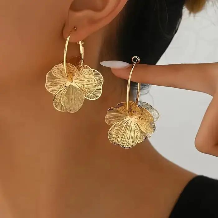 Boucles d'oreilles créoles dorées à fleurs creuses Double couche pour femmes, Vintage, idéales pour 