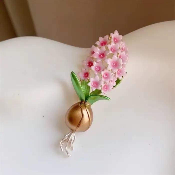 Broche lilas à la mode et élégante pour femmes, Design Floral mignon, accessoire de Niche exquis, bi