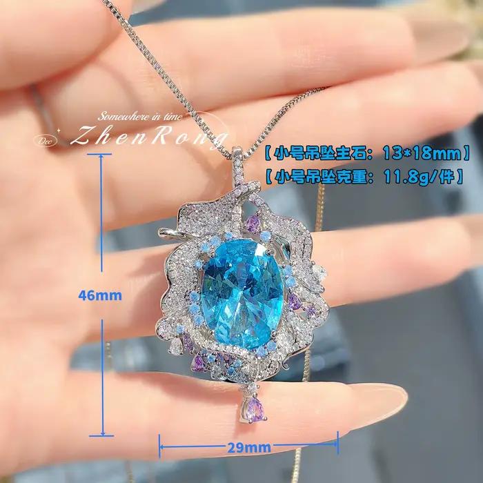 Pendentif Diamant Bleu Marine Exquis - Serti de Diamants à Gros Carats - Collier Tupa Bleu Saint Mar
