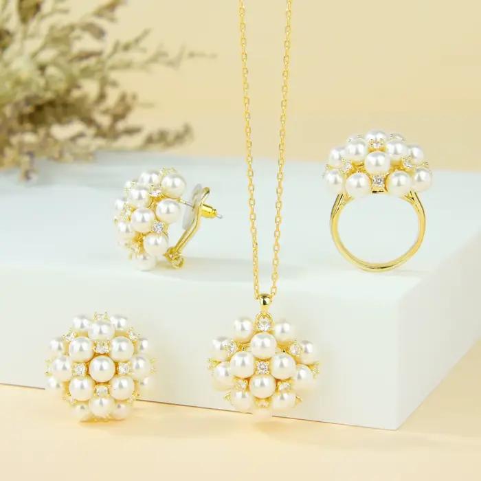 Ensemble de bijoux élégants en perles couleur or, collier, bracelet, boucles d'oreilles, bague, haut