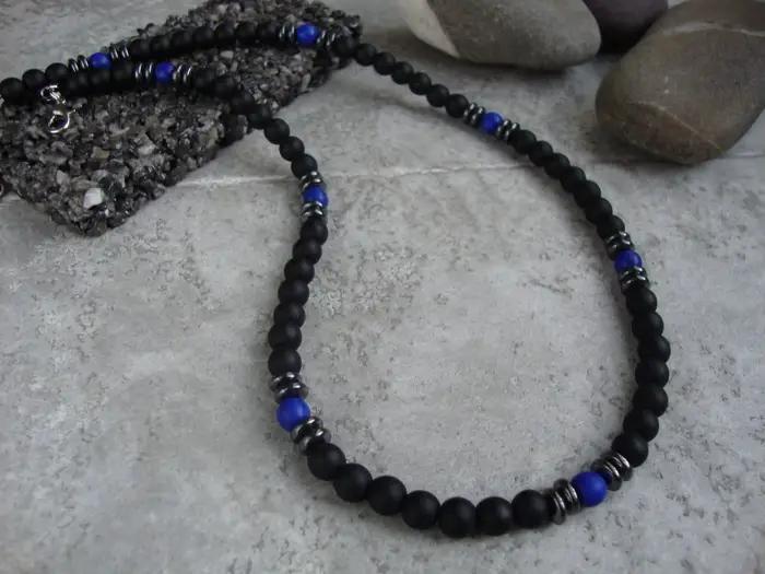 Collier de perles en hématite pour hommes, bijoux en pierre de lave noire