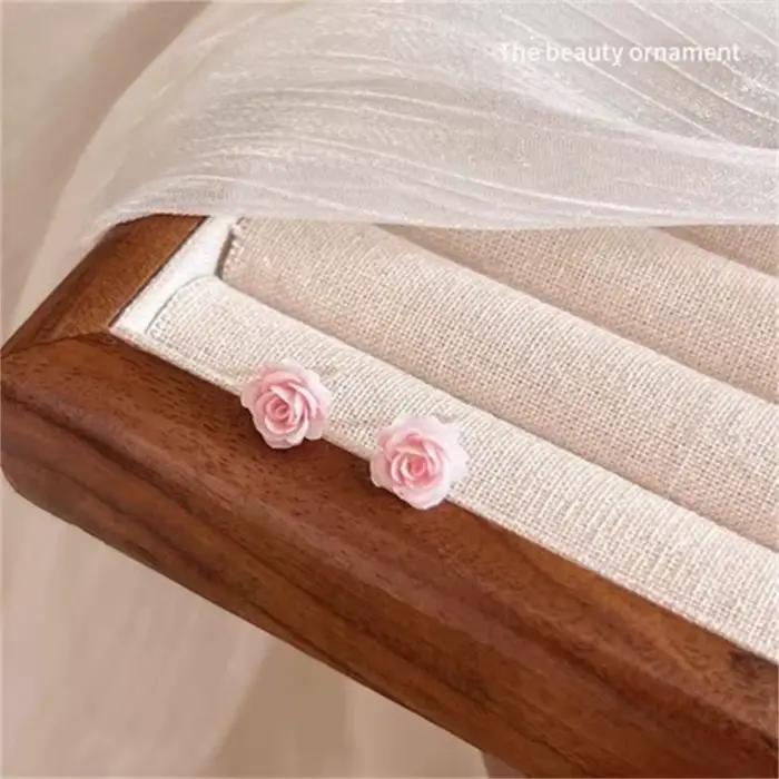 Petites boucles d'oreilles en résine rose en forme de roses pour femmes, bijoux simples et brillants