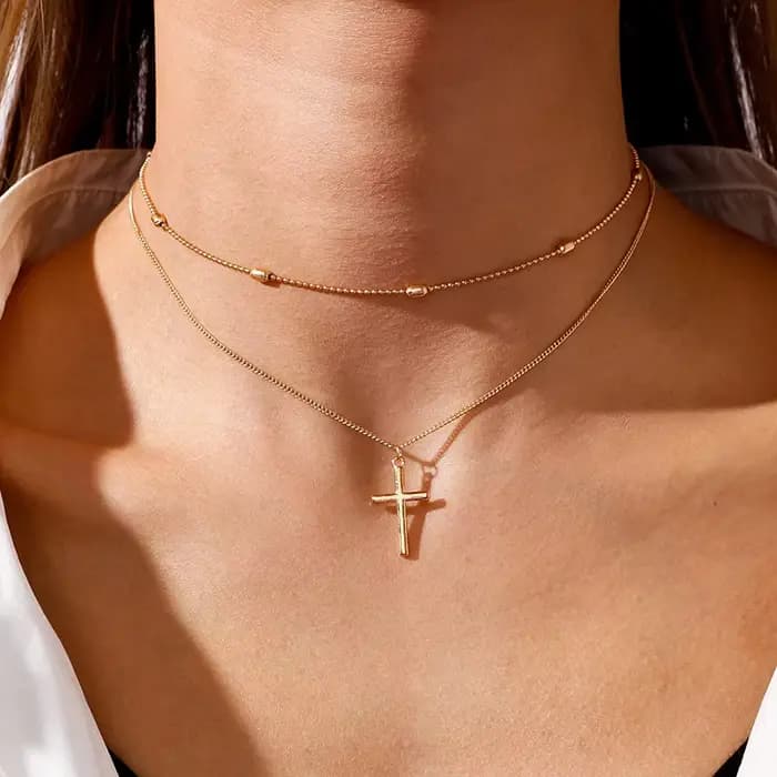 Collier pendentif croix romantique pour femmes