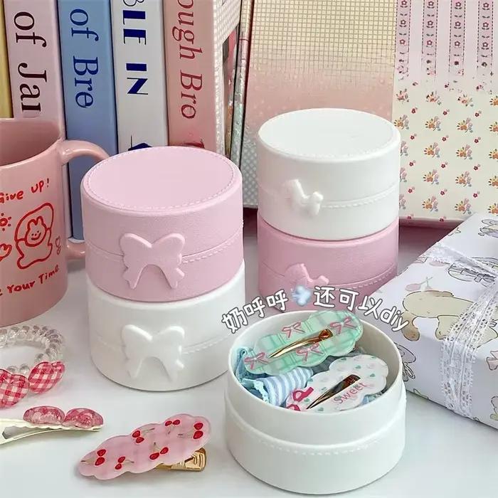 Boîte de rangement ronde INS Macaron Bow pour filles, épingles à cheveux de bijoux Kawaii, boîte anti-poussière, voyage portable, petit, personnalisé, mignon, 1 pièce