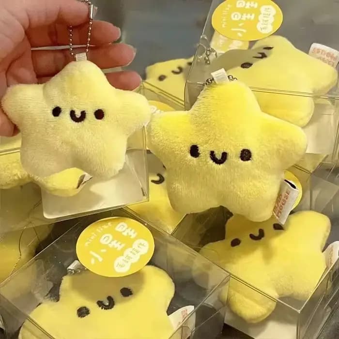 1/2/5/10/15/20 pièces 2025 nouveau porte-clés étoile à presser pendentifs poupée pendentif en peluche petit cadeau étudiant dessin animé porte-clés