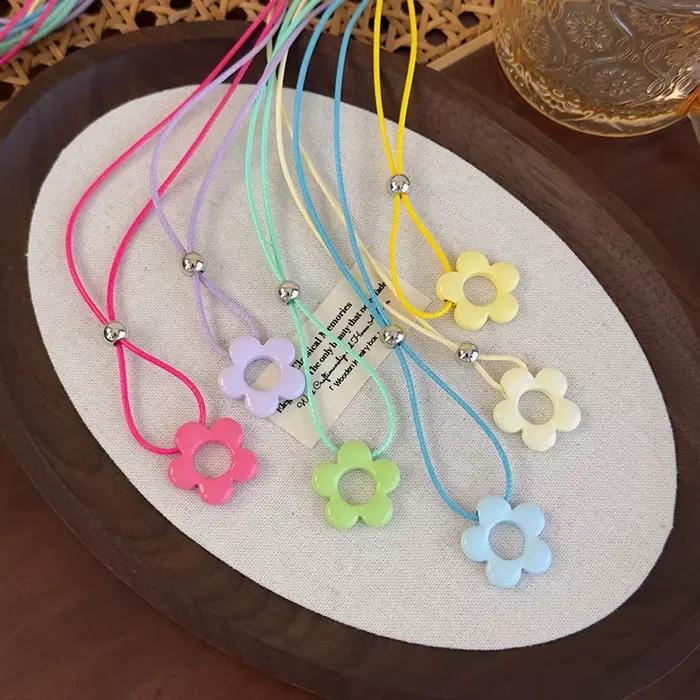 Collier floral brillant 2025 pour femme – Chaîne de clavicule polyvalente avec longueur réglable – Design EuroWind exclusif