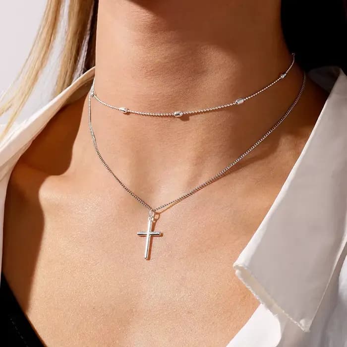 Collier pendentif croix romantique pour femmes