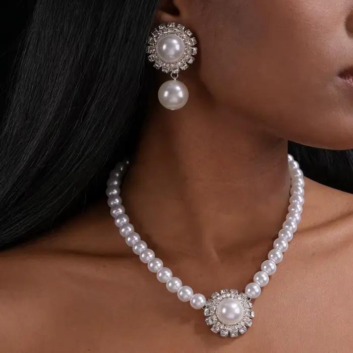 Ensemble de bijoux scintillants en perles fabriquées à la main, bijoux de déclaration de mode rétro pour les occasions de soirée de style formel avec un style élégant
