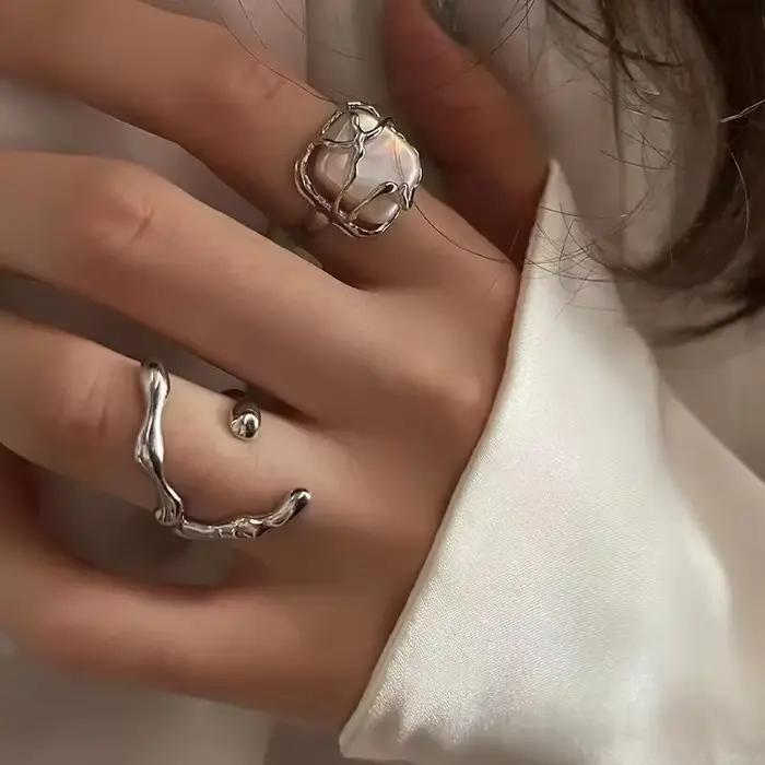 Bagues torsadées irrégulières en perles Punk gothiques pour femmes, ensemble de bagues réglables Vintage couleur argent, bijoux de Style Ins 2025
