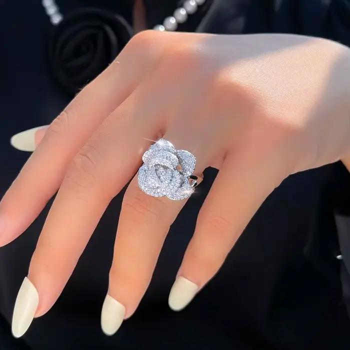 Pera – bagues ouvertes élégantes en forme de rose blanche brillante, en zircone, taille réglable, pour femmes, accessoire de bijoux de luxe pour robe de banquet, R120