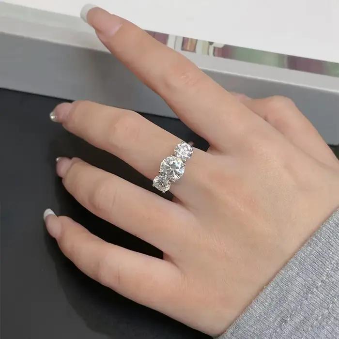 Bagues en diamant Moissanite couleur D 2/4 Carat, avec certificat GRA, coupe ronde, trois pierres, bague de fiançailles, bijoux de mariage