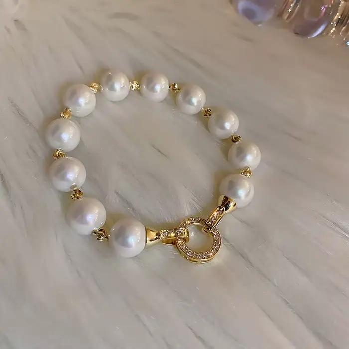 Nouveauté 2026 – Bracelet élégant en zircon et perles, style rétro et luxueux, pour femme – Bijou tendance en cristal, idéal pour les fêtes et cadeaux
