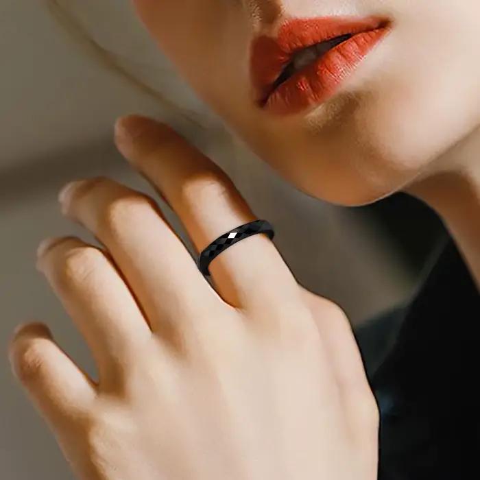 Bagues en céramique pour femmes, décontractées, noir clair, blanc, Surface coupée, bijoux en céramique, à la mode, livraison directe