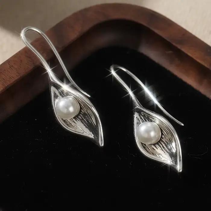 Boucles d'oreilles pendantes en feuille dorée avec imitation perle, style bohème chic, pour femmes, élégantes, luxueuses, pour banquets, anniversaires, accessoires de bijoux
