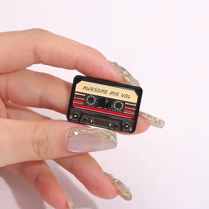 Broches en émail pour Cassette de musique rétro des années 80 et 90, bande nostalgique, meilleurs broches des 1980, Badges à revers, bijoux Punk, cadeaux pour amis