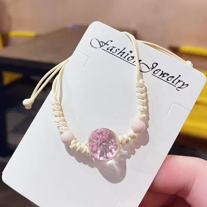 Bracelet floral tissé à la main, mignon, chic, bohème, unique pour femmes, bijou de poignet tendance et esthétique, idéal pour le quotidien, les fêtes, la plage et les vacances.