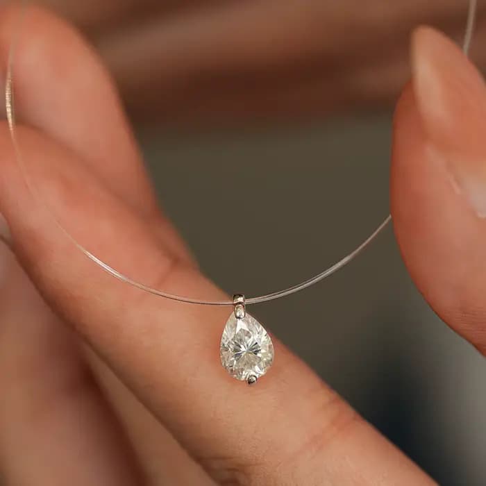 Collier en moissanite transparente pour femme