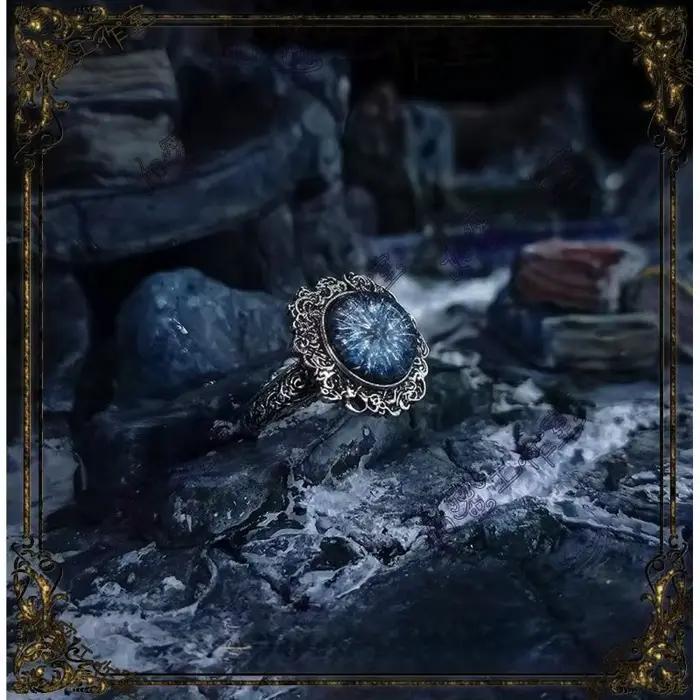 Le design unique de la bague Dark Moon Rani Tanni autour de l'anneau du vieil homme en France est luxueux dans la mode Ins