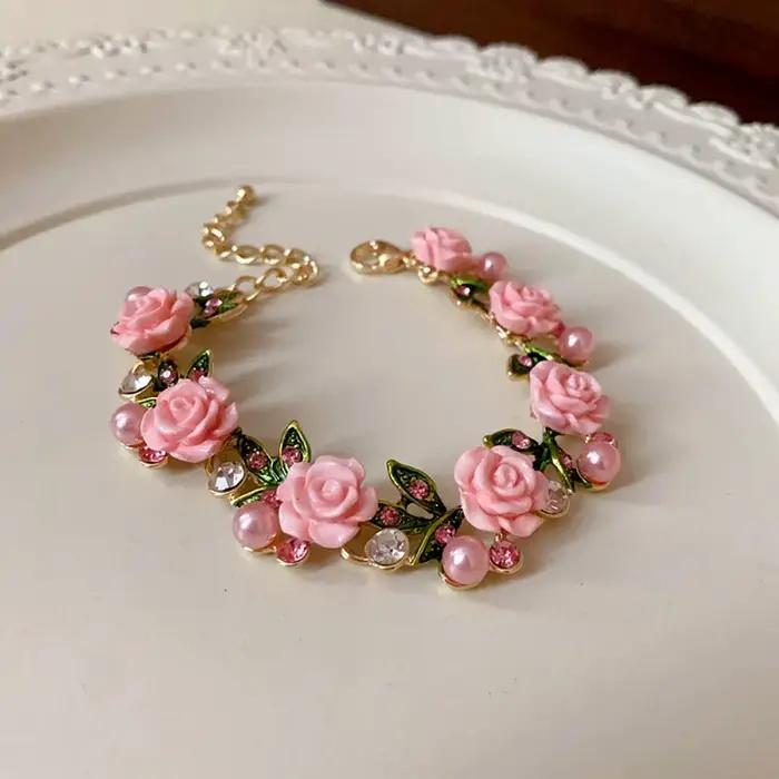 Collier luxueux en strass avec fleur de rose, collier ras-du-cou délicat, bracelet fleur, chaîne de clavicule en perles, boucles d'oreilles clous pour soirée