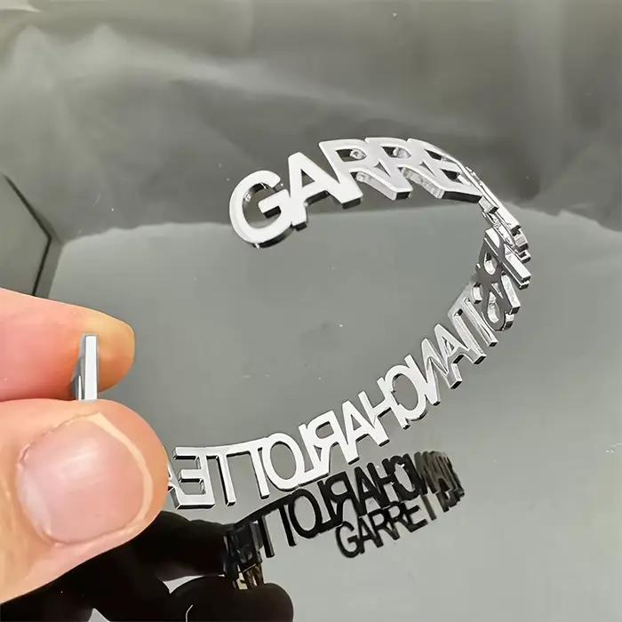 Bracelet personnalisé avec nom, bracelet en acier inoxydable personnalisé, bracelet ouvert en or 18 carats pour femme, cadeau pour la fête des mères