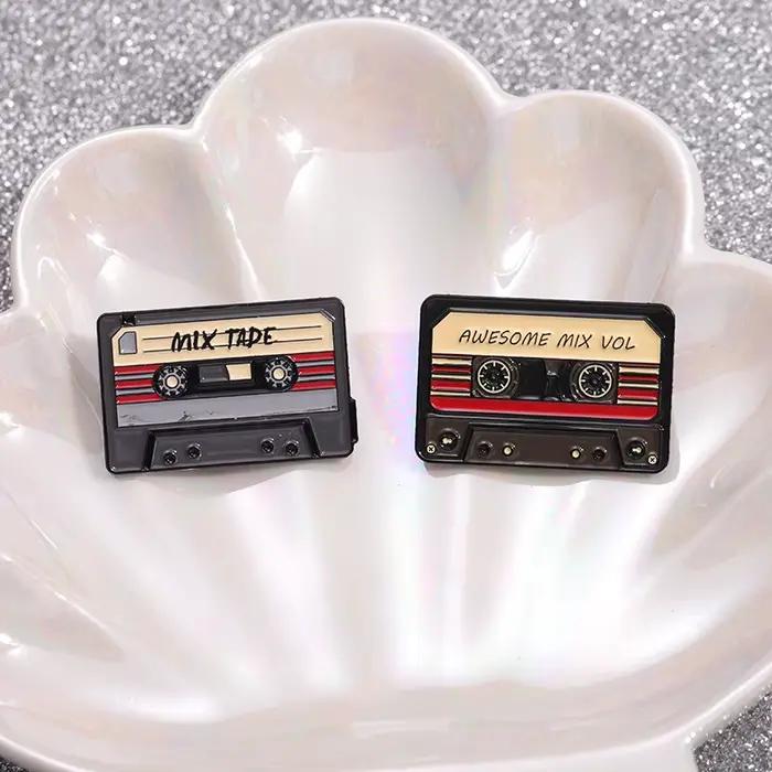Broches en émail pour Cassette de musique rétro des années 80 et 90, bande nostalgique, meilleurs broches des 1980, Badges à revers, bijoux Punk, cadeaux pour amis
