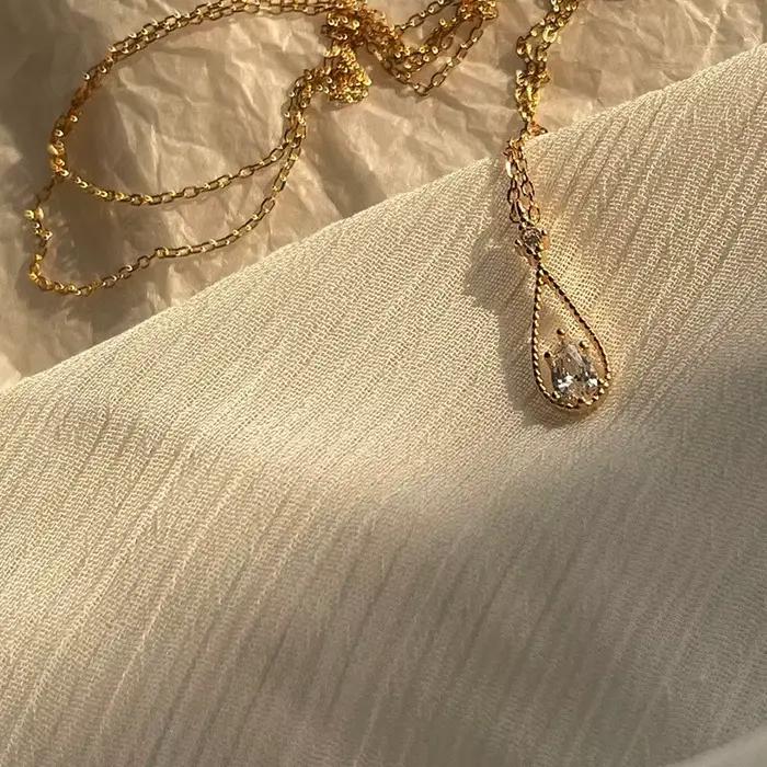 Collier avec pendentif goutte d'eau en Zircon brillant, Vintage français, fée femme, couleur or argenté, chaîne de clavicule Simple, bijoux