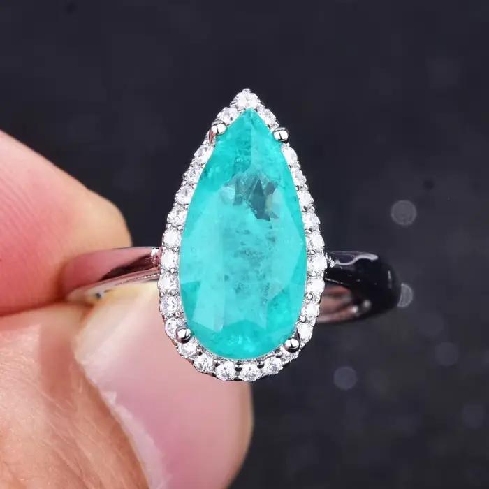 Bague de luxe en tourmaline Paraiba de forme géométrique pour femme, version argent micro-sertie de diamants