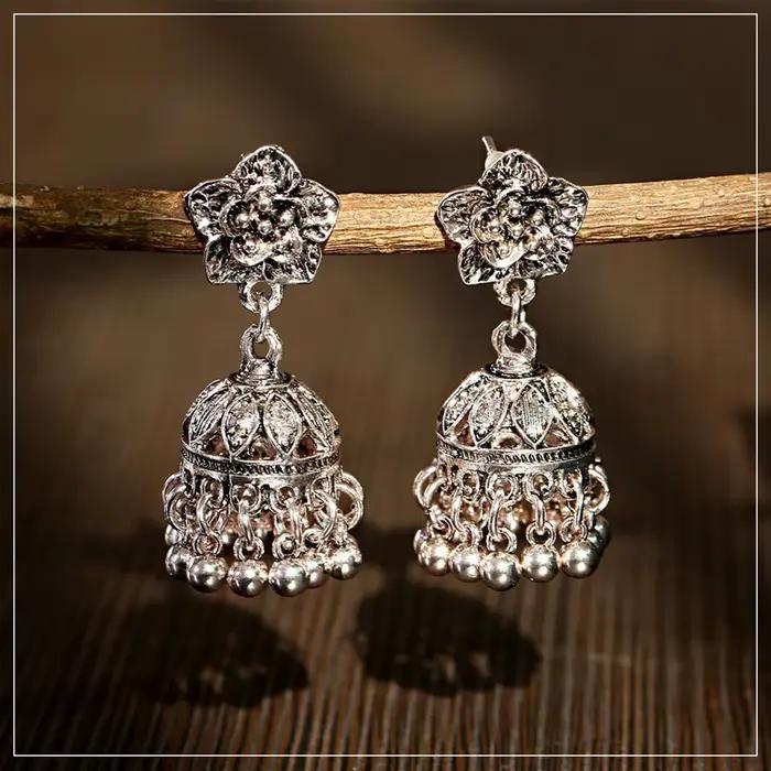 Boucles d'oreilles Boho Vintage ethnique indienne Jhumka pour femmes, couleur or, cloche, pompon, fleur sculptée, goutte, bijoux gitans