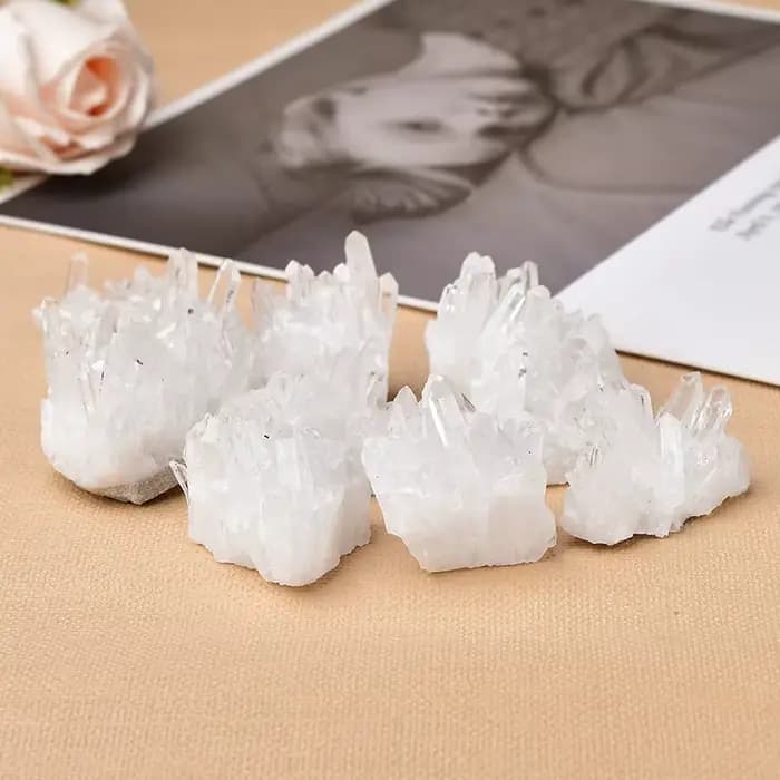 Grappe de cristaux naturels, Quartz brut blanc clair, pierres de guérison, spécimen Reiki, décoration de la maison, cadeaux minéraux bruts