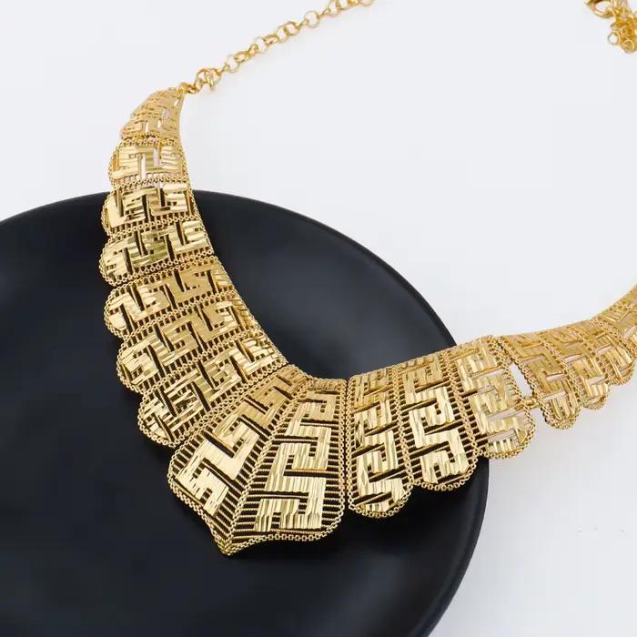 Ensemble de bijoux de luxe plaqué or pour femmes, collier, boucles d'oreilles, bracelet, bague, plaqué or 18 carats, bijoux de Dubaï pour femmes, cadeaux exquis