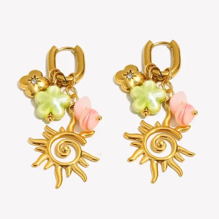 E.B.belle Charmante Petite Boucle d'Oreille Créole en Émail Rose et Vert à Motif Floral avec Pompon, Style Soleil Creux, Décoration Bijoux Estivaux