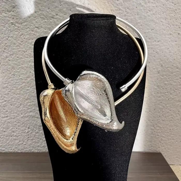 Collier ras du cou ouvert en forme de fleur de lys Calla pour femmes, déclaration rétro française, Unique, fête, Banquet, bal, accessoires bijoux tendance