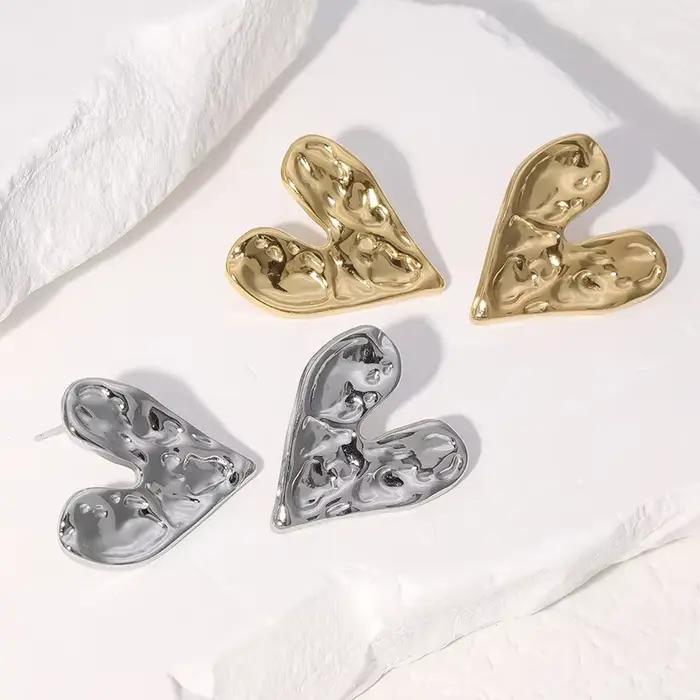 Boucles d'oreilles dorées en forme de grand cœur pour femmes, bijoux simples et exagérés, liquide pliable irrégulier, tempérament lisse et créatif, cadeau pour filles