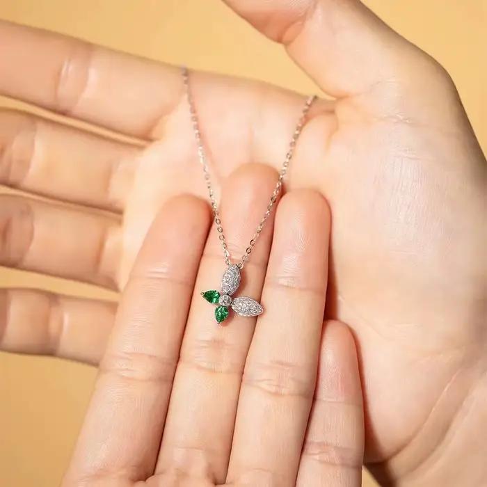 Collier de luxe pour femmes, collier papillon brillant incrusté de Zircon vert, pendentif, nouveau timbre 925, bijoux, ornement de fête