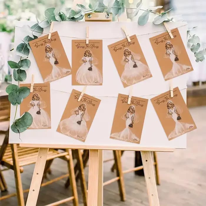 20 cartes de jeu 'Devinez la robe' avec stylos pour enterrement de vie de jeune fille