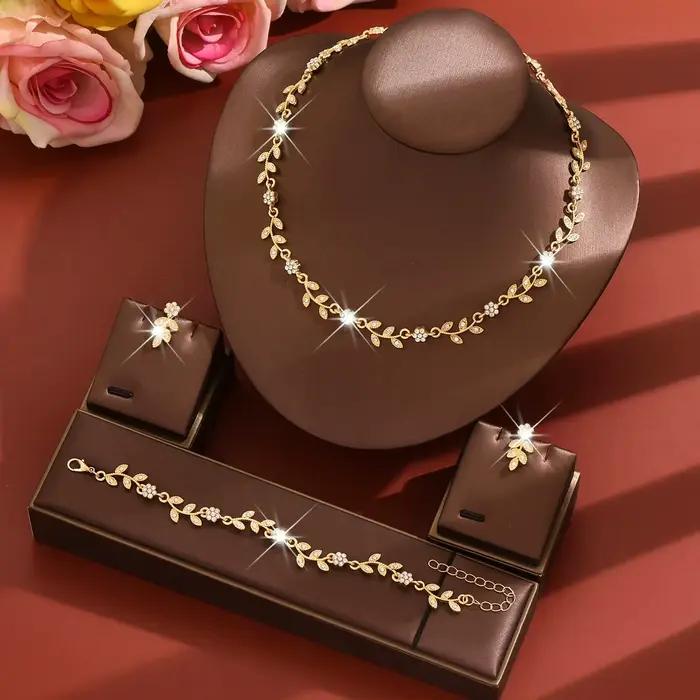 Ensemble de bijoux pour robe de mariée - collier, boucles d'oreilles et bracelet en cristal - ensemble trois pièces pour accessoires de robe de soirée