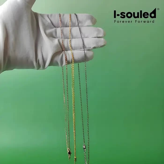 Nouveau Collier chaîne minimaliste en titane pur |   Tour de cou léger de 1,5 mm disponible en trois pour femme couleur hypoallergénique