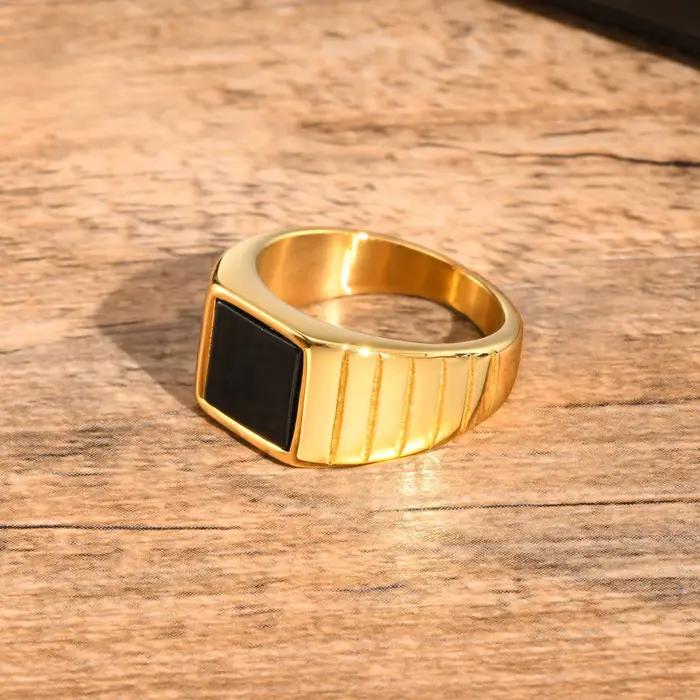 Bague en pierre noire pour hommes, bague carrée en acier inoxydable de couleur or, bague de pouce, chevalière, bague de mariage, cadeau de bijoux classique à la mode