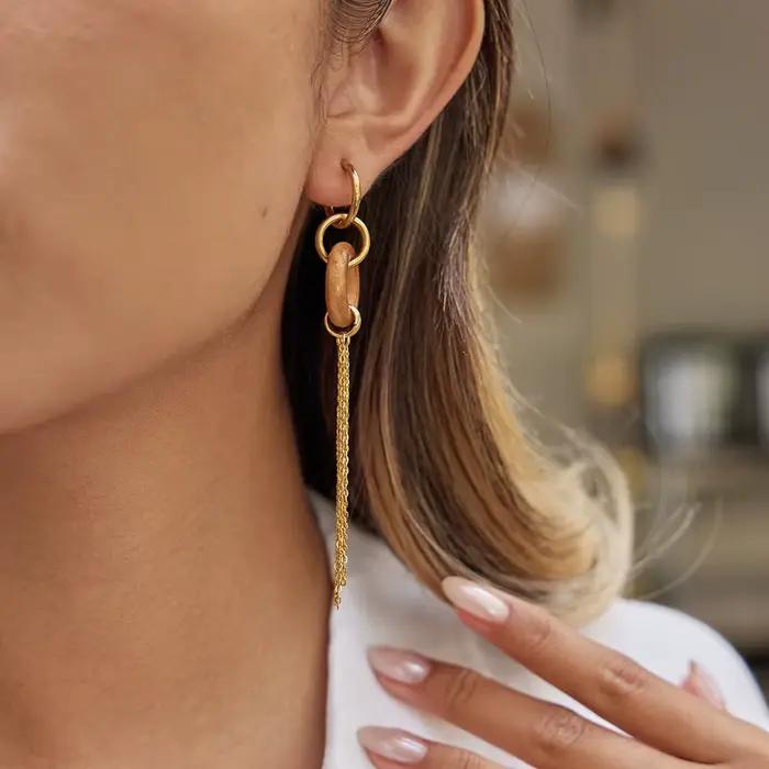 Uworld Boucles d'oreilles vintage à double boucle en bois avec pompon pour femme, en acier inoxydable plaqué or PVD, bijoux de mode pour femme, cadeaux 2026