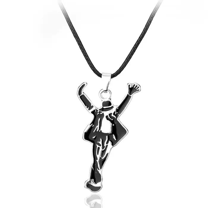 Collier Michael Jackson BAD, Pendentif MJ Classique Rock Roll Intemporel, Bijou Punk Tendance, Cadeau pour Hommes et Femmes