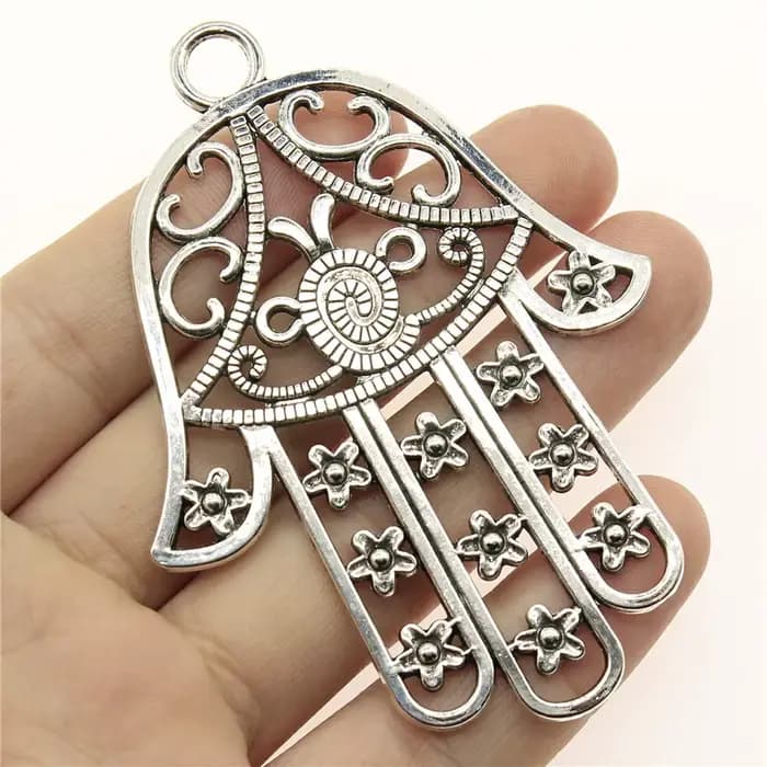 WYSIWYG 1 pièces 85x62mm Hamsa breloque à la main avec des fleurs grandes fleurs breloques à la main grandes fleurs creuses Lufthansa Hamsa breloques à la main