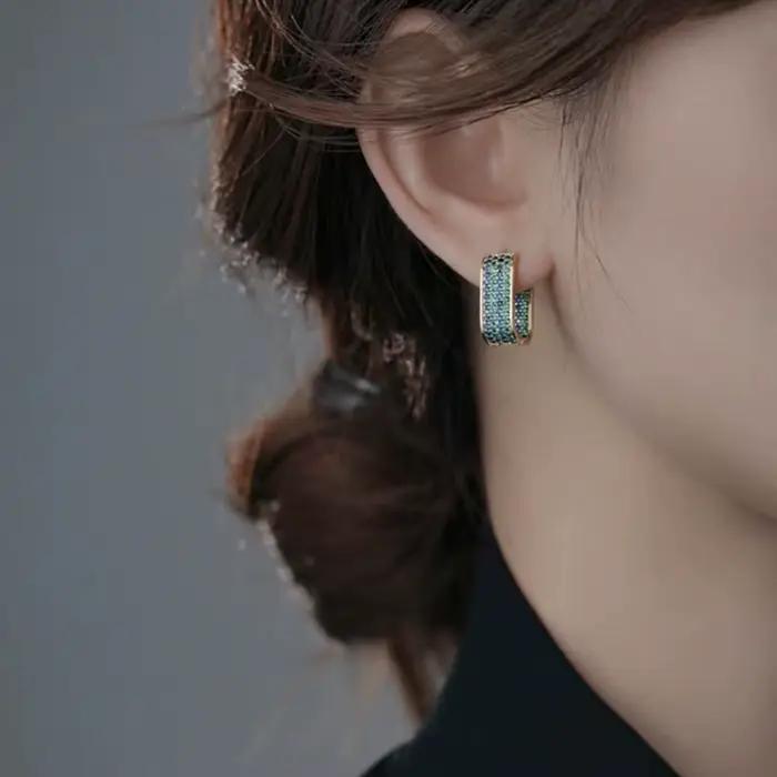 Boucles d'oreilles dorées, boucles d'oreilles de luxe haut de gamme pour femmes, incrustées de zircon multicolore, bijoux de luxe exquis et nouveaux bijoux 2023