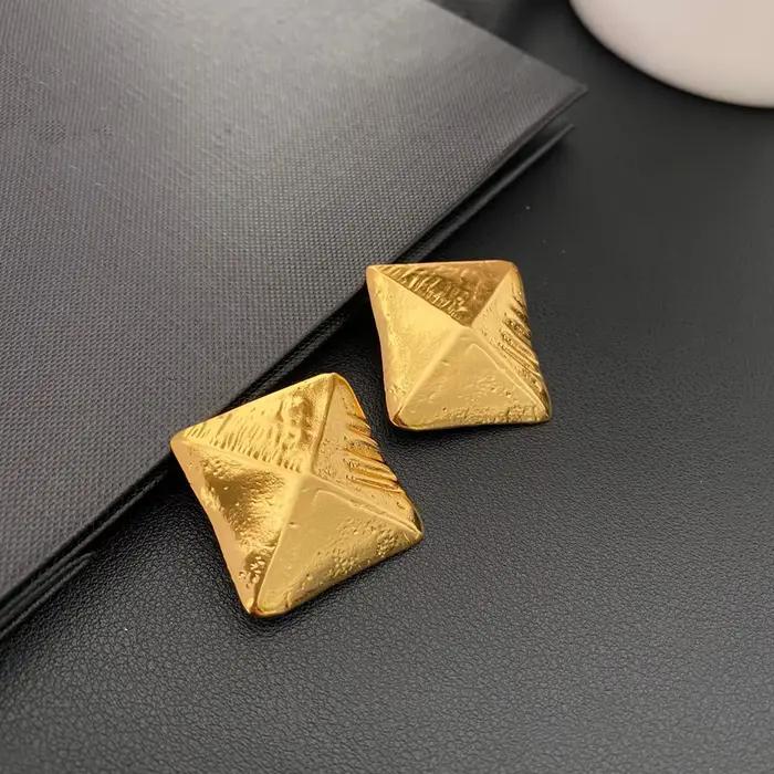 Boucles d'oreilles clips géométriques rétro en laiton plaqué or pour femme, bijoux de luxe tendance, par un créateur de mode