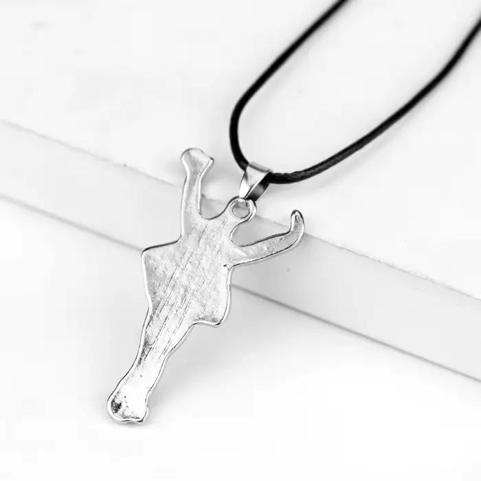Collier Michael Jackson BAD, Pendentif MJ Classique Rock Roll Intemporel, Bijou Punk Tendance, Cadeau pour Hommes et Femmes