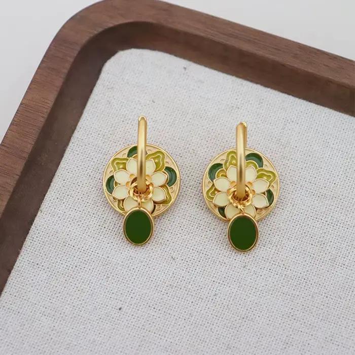 Bijoux Boho modernes, boucles d'oreilles en forme de fleur de couleur de tempérament élégant pour femmes, cadeaux féminins, accessoires d'oreille au Design délicat