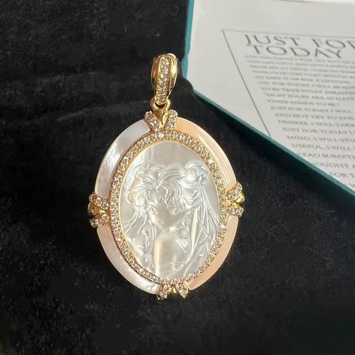 Pendentif vintage Sailor Moon gravé en nacre, collier en cuivre plaqué or 18 carats avec zircon, bijoux anime pour femmes